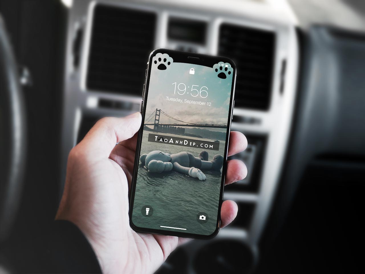 Mời bạn đọc tải về bộ hình nền dành cho iPhone sử dụng tấm nền OLED TP MOBILE